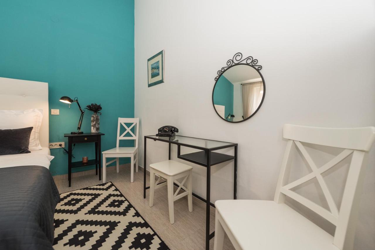 Holiday Home Lukica Привлака Екстер'єр фото